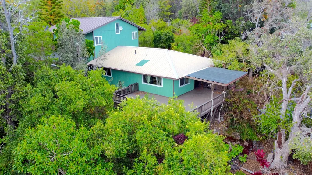 92-2028 Sea Breeze Parkway Ocean View HI 96737