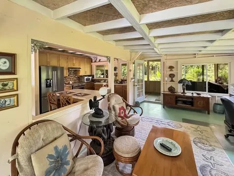 29-3707 Kanna Road Hakalau HI 96710