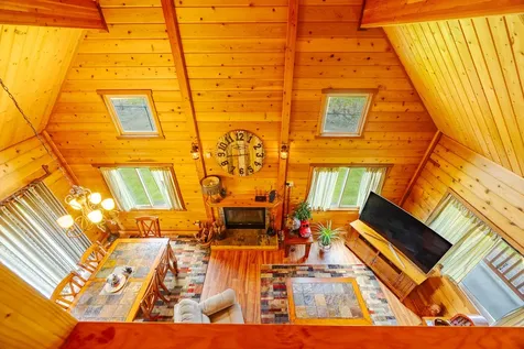 99-1685 Piimauna Drive Volcano HI 96718