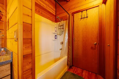 99-1685 Piimauna Drive Volcano HI 96718