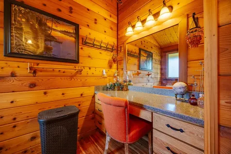 99-1685 Piimauna Drive Volcano HI 96718