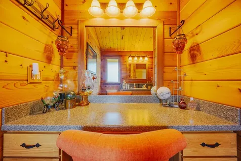 99-1685 Piimauna Drive Volcano HI 96718