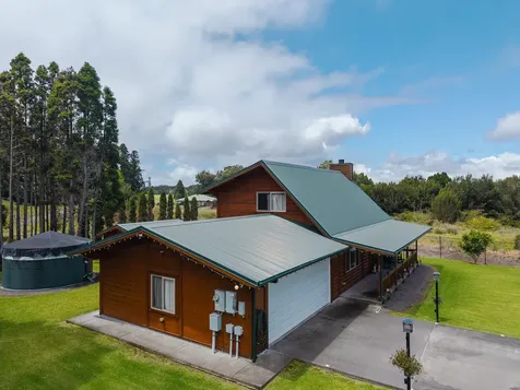 99-1685 Piimauna Drive Volcano HI 96718