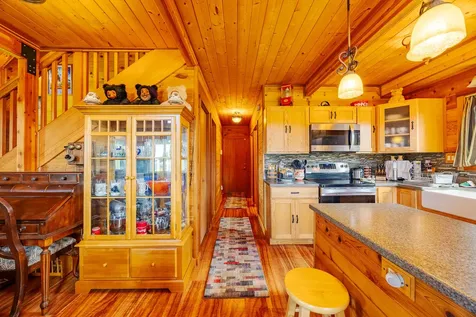 99-1685 Piimauna Drive Volcano HI 96718