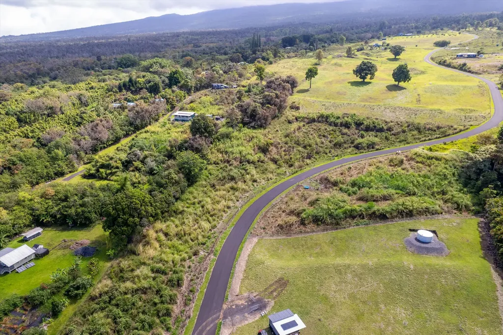 75-7140 Kuahewa Road Holualoa HI 96725