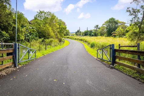 75-7140 Kuahewa Road Holualoa HI 96725