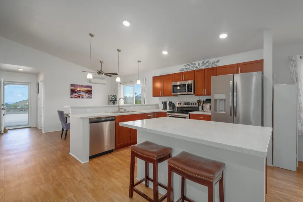 73-5528 Kaiau Place Kailua-kona HI 96740