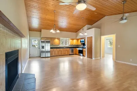 19-4108 Haunani Road Volcano HI 96785