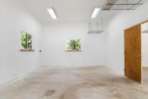 19-4108 Haunani Road Volcano HI 96785