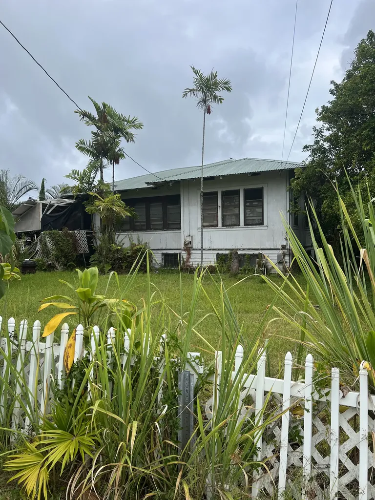 719 Laukapu Street Hilo HI 96720