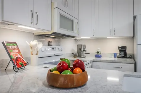 Kailua-kona HI 96740