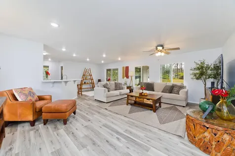 11-3802 2nd Street Volcano HI 96785