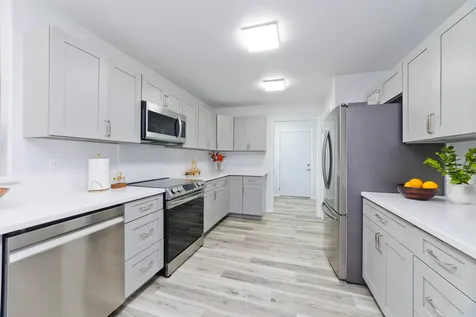 11-3802 2nd Street Volcano HI 96785