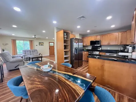 28 S Wiliwili Street Hilo HI 96720