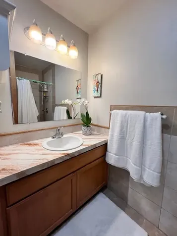 28 S Wiliwili Street Hilo HI 96720