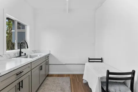 446 Ainaola Drive Hilo HI 96720