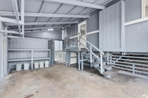 446 Ainaola Drive Hilo HI 96720