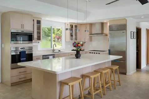 36-1037 Stevens Road Hilo HI 96774