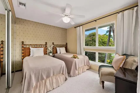 75-6060 Kuakini Highway Kailua-kona HI 96740