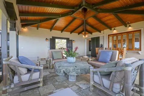 95-4667 Hawaii Belt Road Naalehu HI 96772