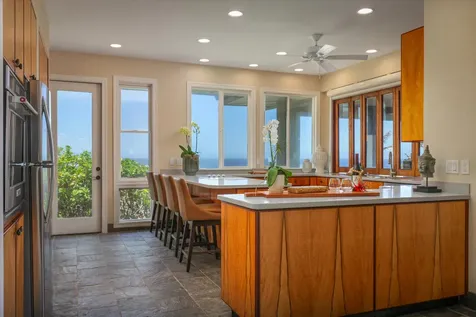 95-4667 Hawaii Belt Road Naalehu HI 96772