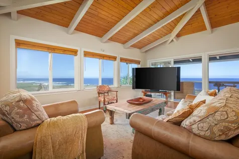 95-4667 Hawaii Belt Road Naalehu HI 96772