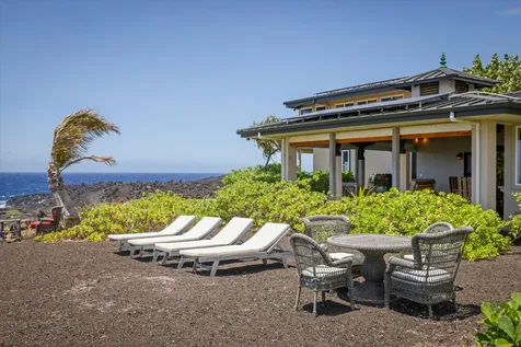 95-4667 Hawaii Belt Road Naalehu HI 96772