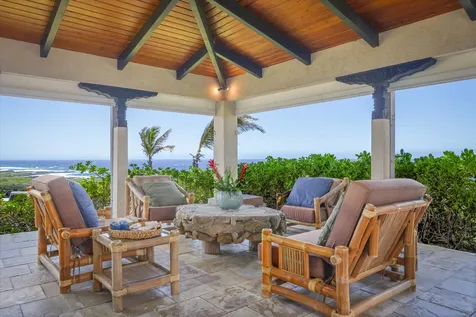 95-4667 Hawaii Belt Road Naalehu HI 96772