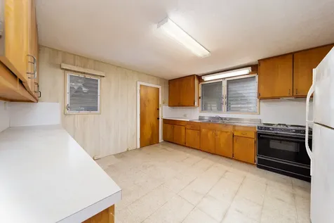 346 Kanoelani Street Hilo HI 96720