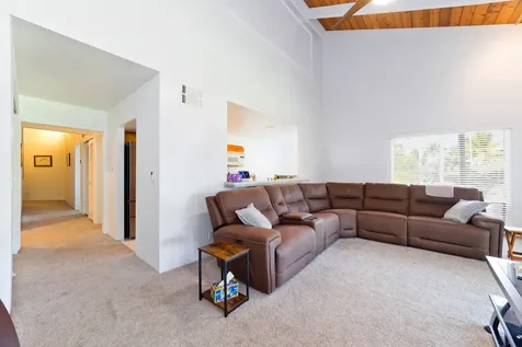 78-261 Manukai Street Kailua-kona HI 96740