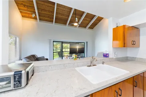 78-261 Manukai Street Kailua-kona HI 96740