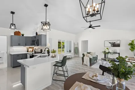 15-1444 23rd Avenue Keaau HI 96749