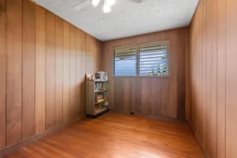 414-a Mohouli Street Hilo HI 96720