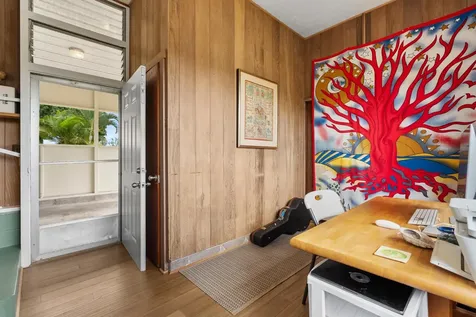 414-a Mohouli Street Hilo HI 96720