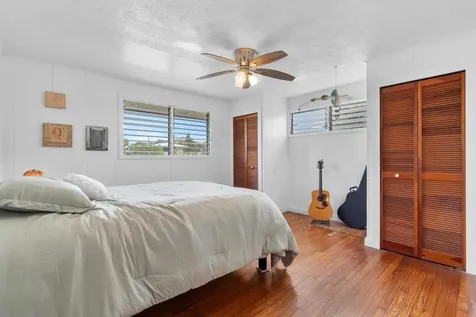 414-a Mohouli Street Hilo HI 96720