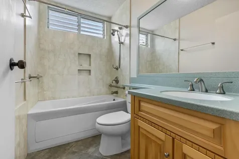 15 Kaulana Street Hilo HI 96720