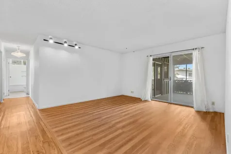 15 Kaulana Street Hilo HI 96720