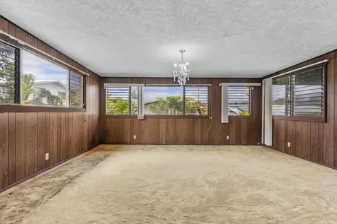 15 Kaulana Street Hilo HI 96720