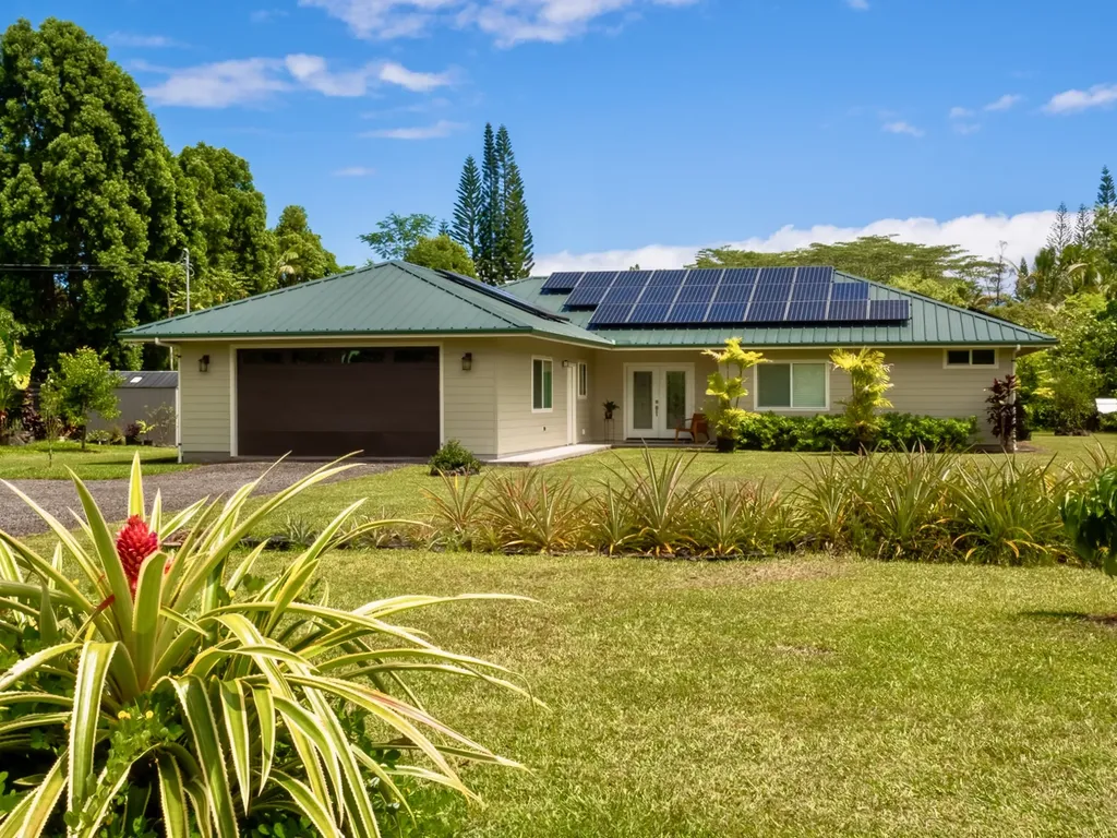 15-1499 22nd Avenue Keaau HI 96749