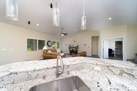 15-1499 22nd Avenue Keaau HI 96749