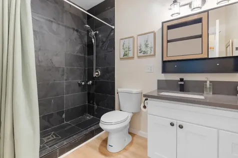 95-4968 Mamalahoa Highway Naalehu HI 96772