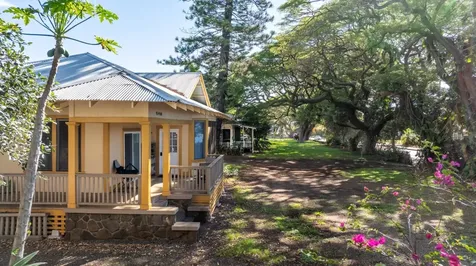 95-4968 Mamalahoa Highway Naalehu HI 96772