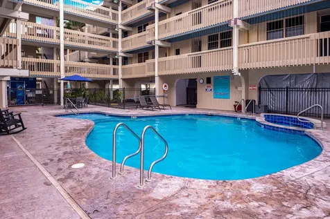 76-6233 Alii Drive Kailua-kona HI 96740