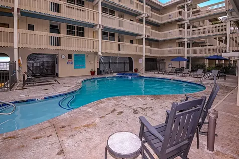 76-6233 Alii Drive Kailua-kona HI 96740