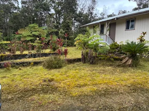 11-3173 Mokuna Street Volcano HI 96785