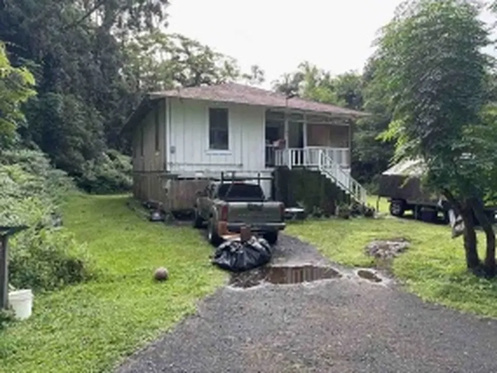 15-3000 Mako Way Pahoa HI 96778