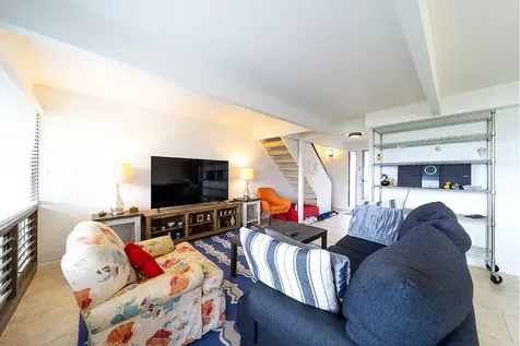 930 Kumukoa Street Hilo HI 96720