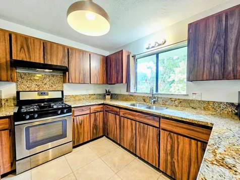 15-2037 24th Avenue Keaau HI 96749