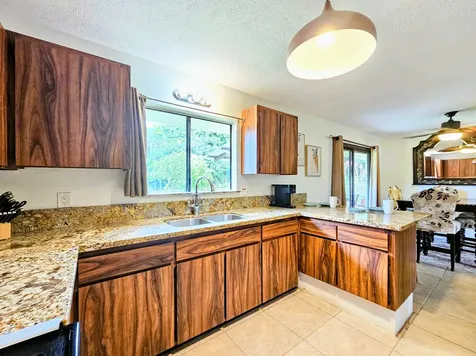 15-2037 24th Avenue Keaau HI 96749