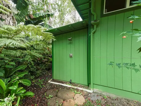 1 9th Road Volcano HI 96785